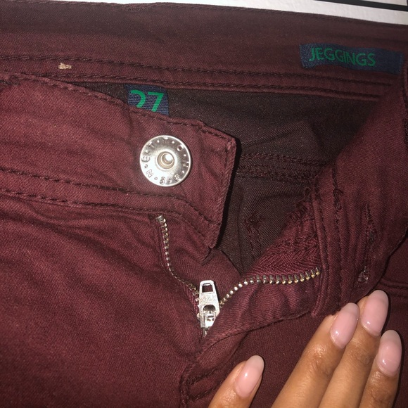 Benetton Maroon jeggings - Picture 2 of 4